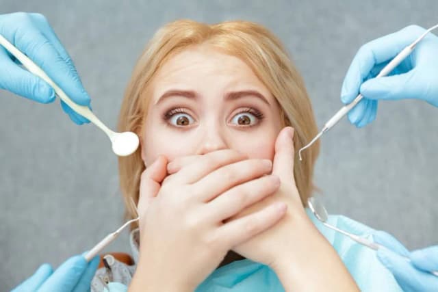 Jak wytrzymać u dentysty – skuteczne sposoby na stres i ból podczas wizyty Jak wytrzymać u dentysty – skuteczne sposoby na stres i ból podczas wizyty